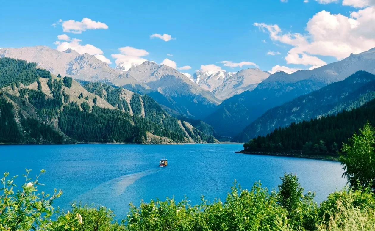 Tianshan Tianchi Lake